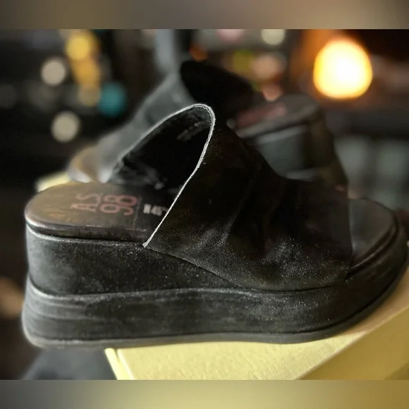 A.S.98 Rafe Wedge Suede Black Slide Sandals. NWOT🌻 Size 37 - Picture 10 of 11